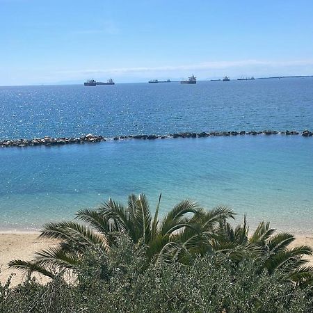 La Perla Del Borgo Apartment Taranto Luaran gambar