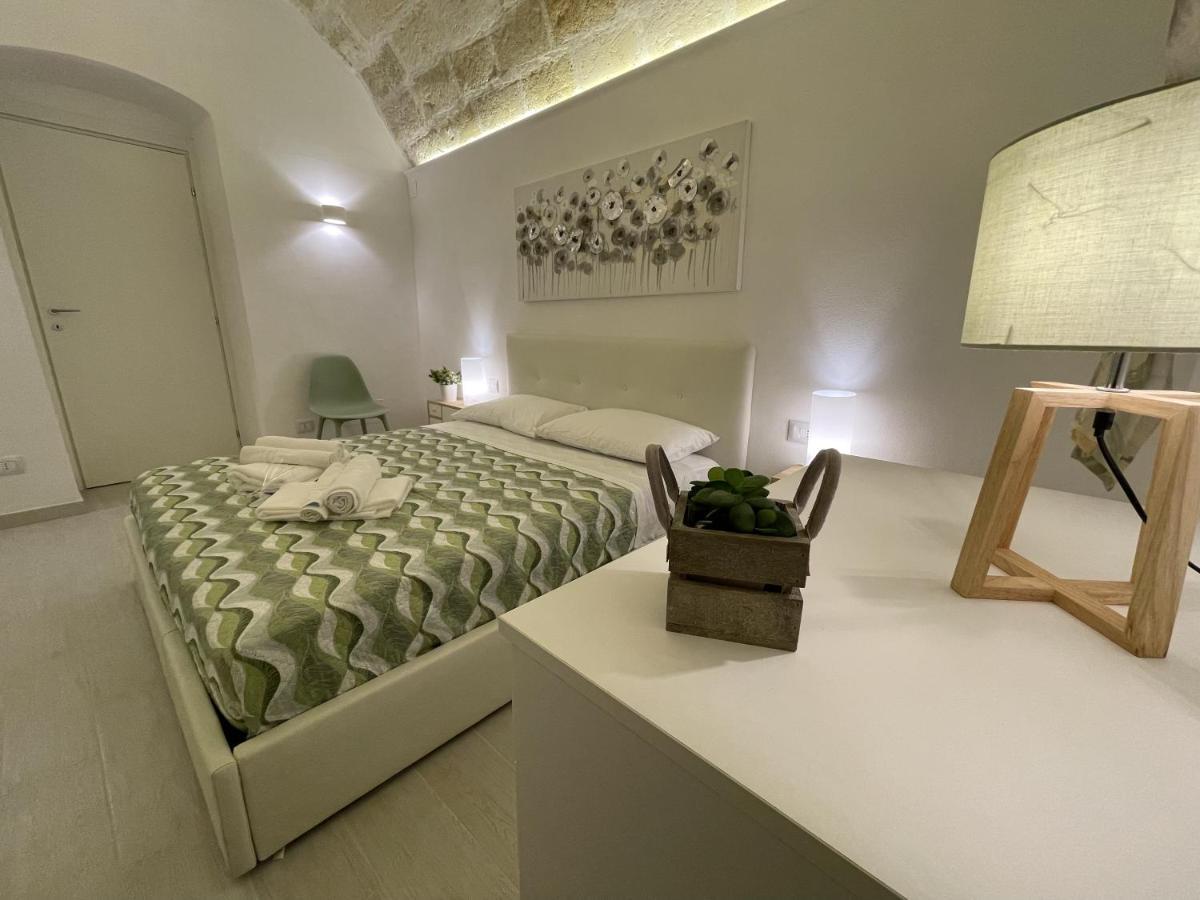 La Perla Del Borgo Apartment Taranto Luaran gambar